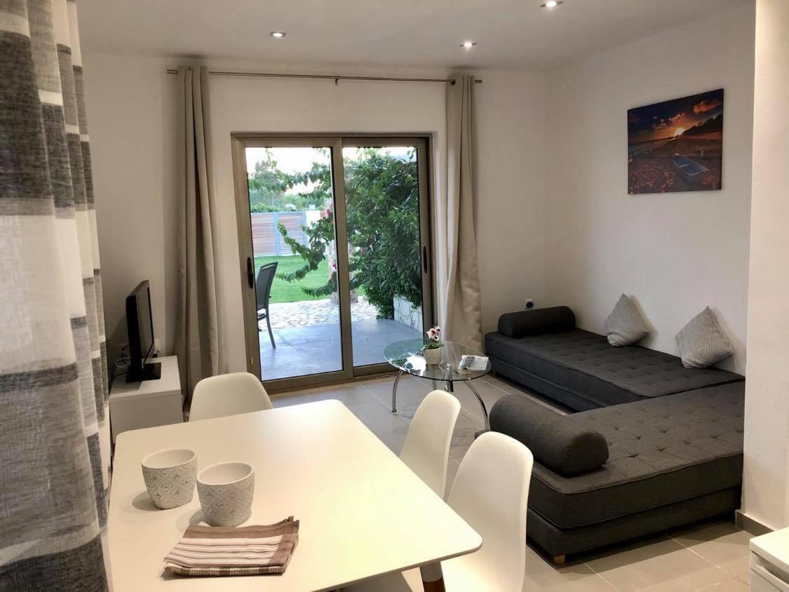 Issos Beach Villa Línia Dış mekan fotoğraf